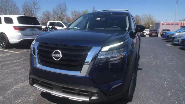 2024 Nissan Pathfinder SL 4WD