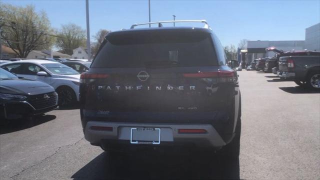 2024 Nissan Pathfinder SL 4WD