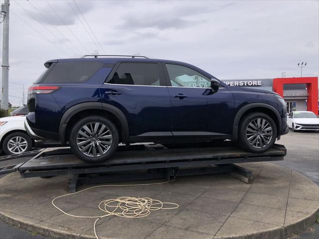 2024 Nissan Pathfinder SL 4WD