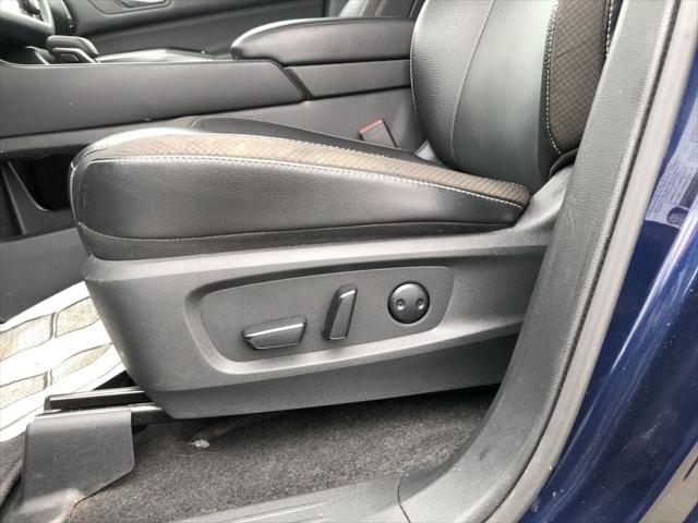 2024 Nissan Pathfinder SL 4WD