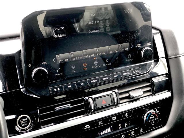 2024 Nissan Pathfinder SL 4WD