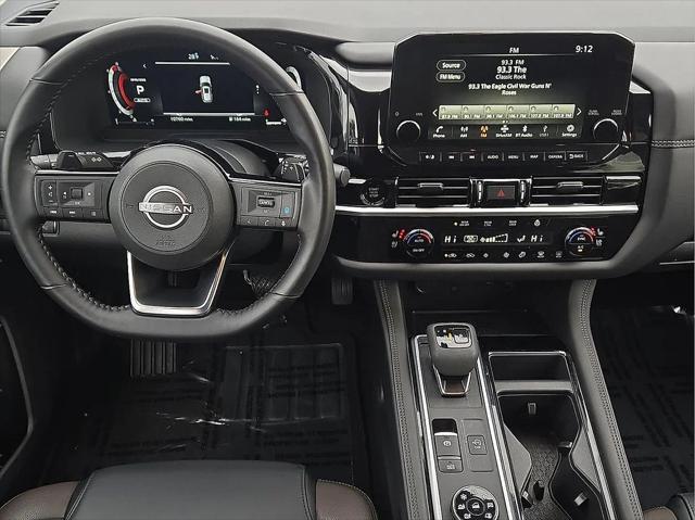 2025 Nissan Pathfinder Platinum 4WD