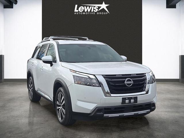 2025 Nissan Pathfinder Platinum 4WD