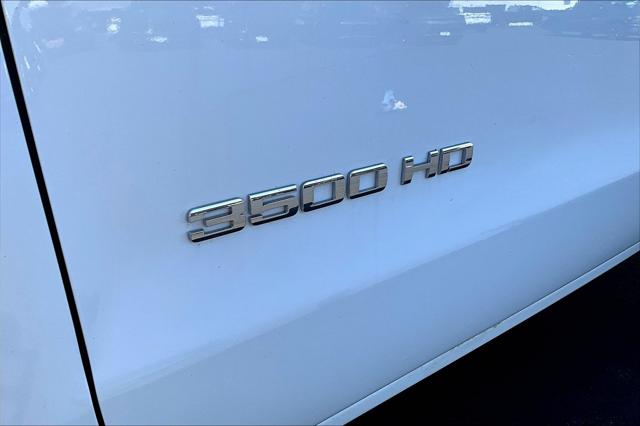 2015 Chevrolet Silverado 3500HD WT