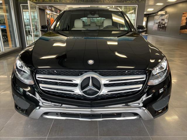 2017 Mercedes-Benz GLC 300 4MATIC 2017 Mercedes-Benz GLC 300 4MATIC