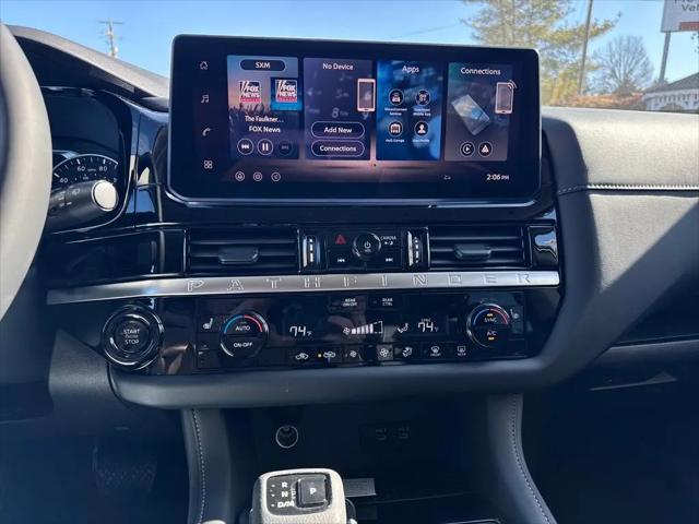 2026 Nissan Pathfinder SV