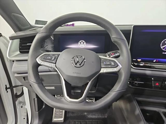 2026 Volkswagen Tiguan SE R-Line Black