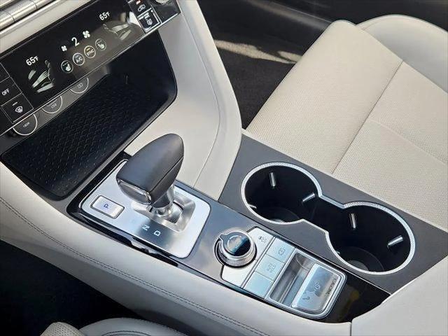 2025 Genesis G70 2.5T RWD