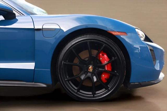 2024 Porsche Taycan Sport Turismo GTS