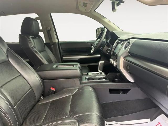2017 Toyota Tundra SR5 5.7L V8