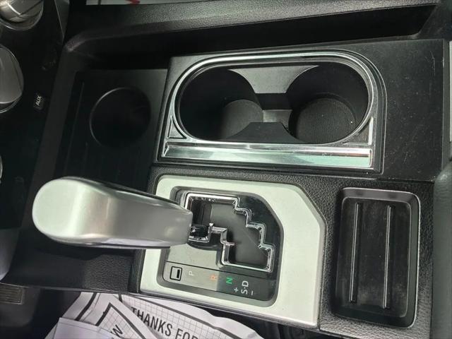 2017 Toyota Tundra SR5 5.7L V8