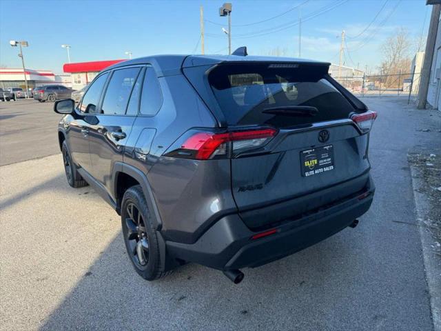 2025 Toyota RAV4 LE