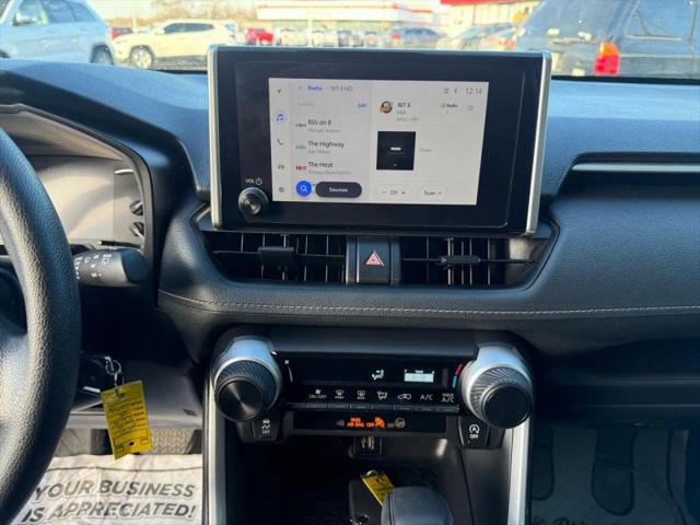 2025 Toyota RAV4 LE