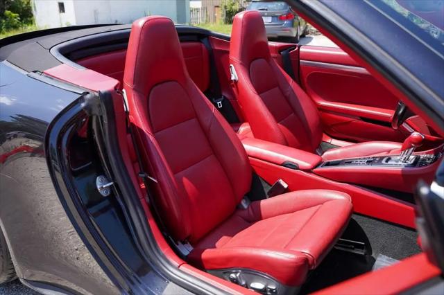 2014 Porsche 911 Carrera 4S