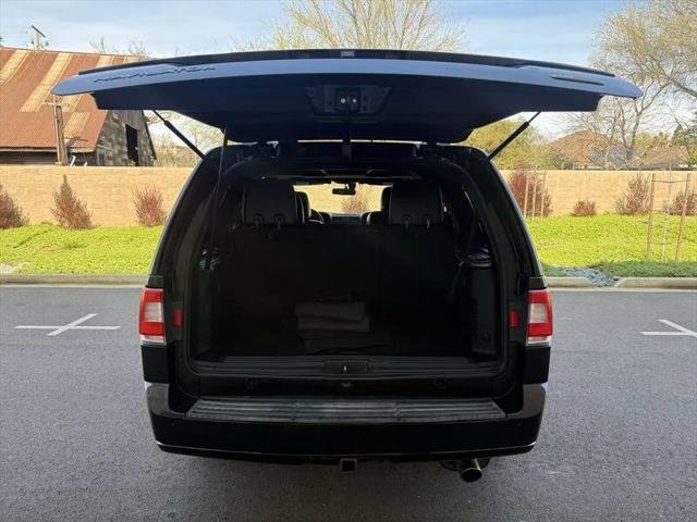 2015 Lincoln Navigator Base