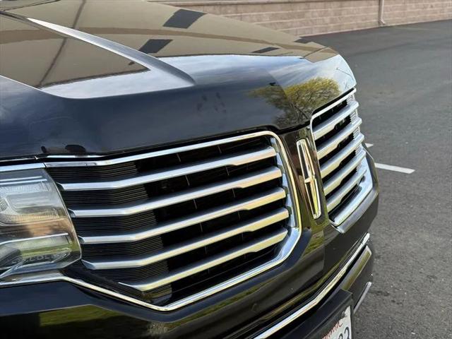 2015 Lincoln Navigator Base