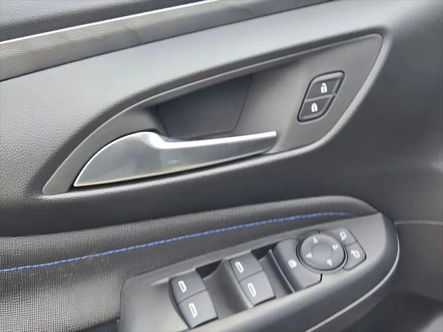 2026 Buick NV Sport Touring FWD
