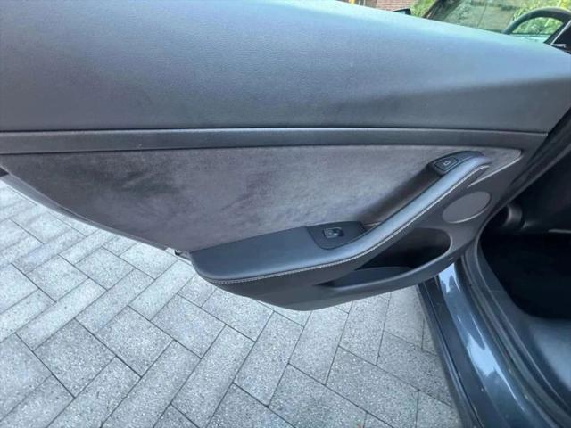 2021 Tesla Model 3 Standard Range Plus Rear-Wheel Drive