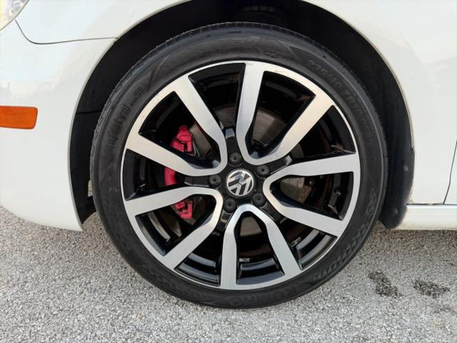 2012 Volkswagen GTI 2-Door Autobahn