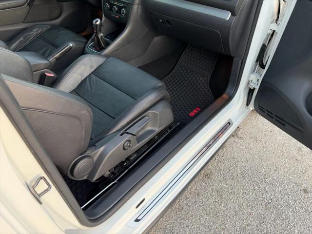 2012 Volkswagen GTI 2-Door Autobahn