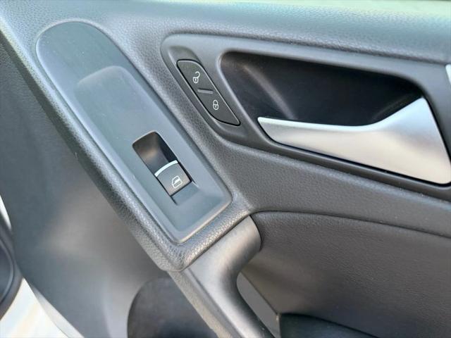 2012 Volkswagen GTI 2-Door Autobahn