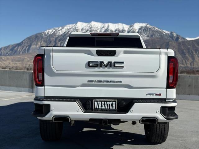 2022 GMC Sierra 1500 Limited 4WD Crew Cab Short Box AT4