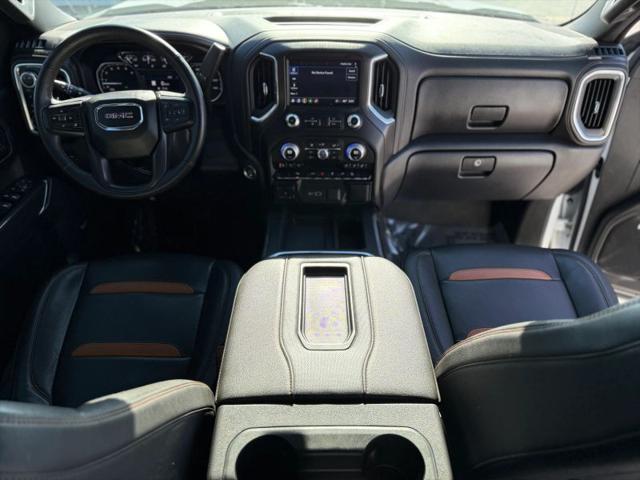 2022 GMC Sierra 1500 Limited 4WD Crew Cab Short Box AT4