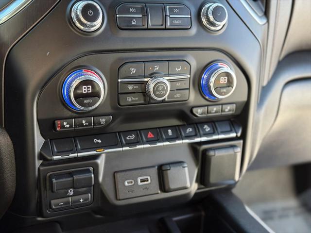 2022 GMC Sierra 1500 Limited 4WD Crew Cab Short Box AT4