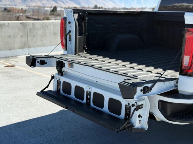 2022 GMC Sierra 1500 Limited 4WD Crew Cab Short Box AT4