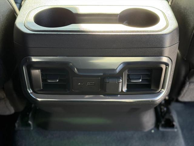 2022 GMC Sierra 1500 Limited 4WD Crew Cab Short Box AT4
