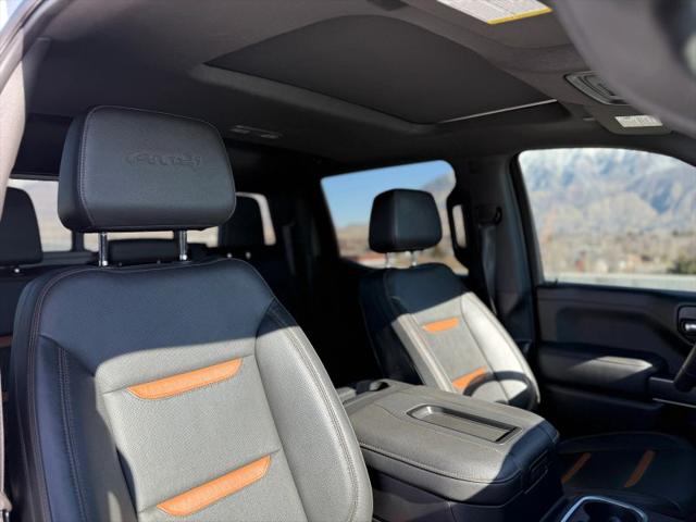 2022 GMC Sierra 1500 Limited 4WD Crew Cab Short Box AT4