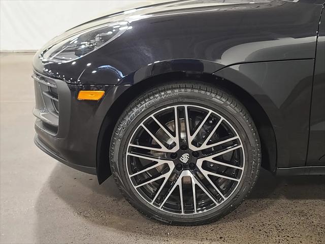 2026 Porsche Macan T