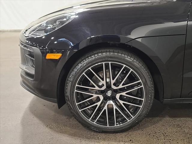 2026 Porsche Macan T