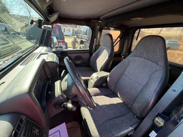 2002 Jeep Wrangler X