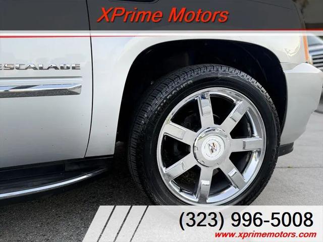2011 Cadillac Escalade Luxury