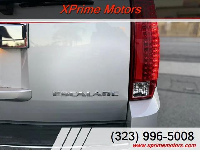 2011 Cadillac Escalade Luxury