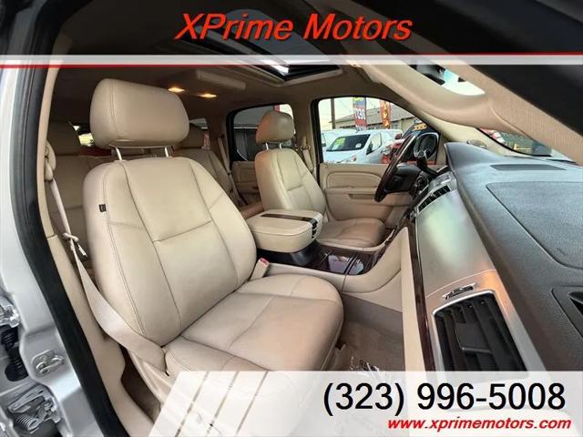 2011 Cadillac Escalade Luxury