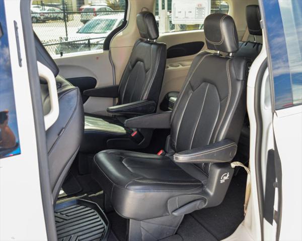 2020 Chrysler Voyager LXI