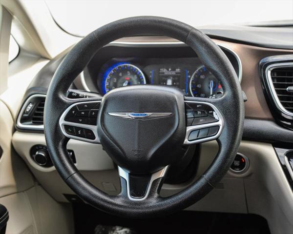2020 Chrysler Voyager LXI