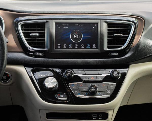 2020 Chrysler Voyager LXI
