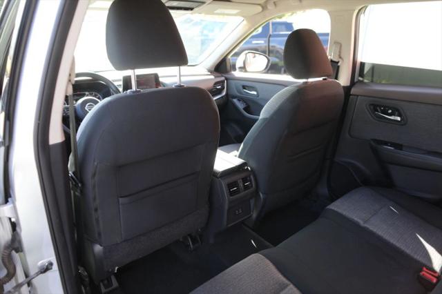 2021 Nissan Rogue SV FWD