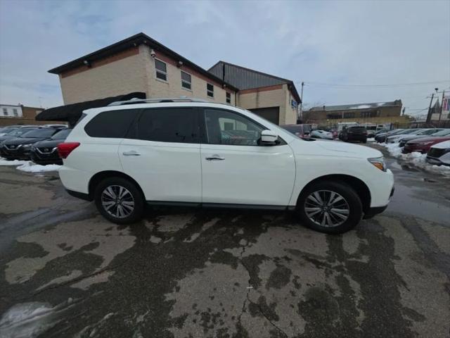 2019 Nissan Pathfinder S