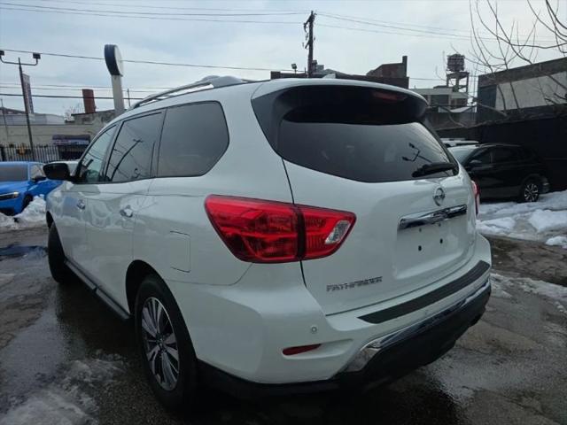 2019 Nissan Pathfinder S