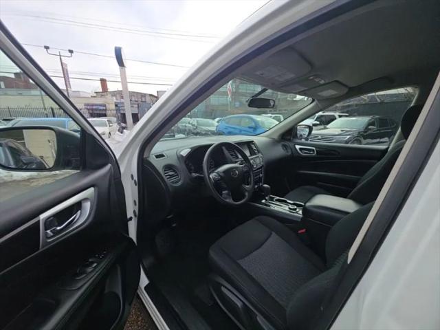 2019 Nissan Pathfinder S