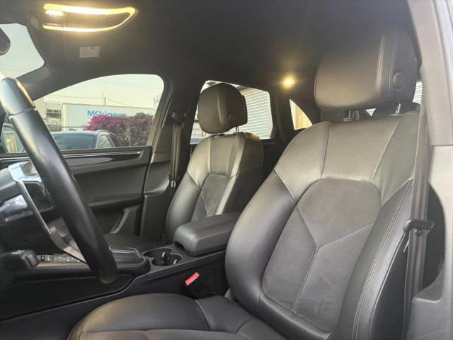2018 Porsche Macan Base
