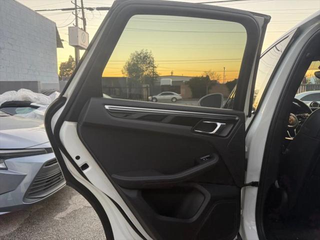 2018 Porsche Macan Base