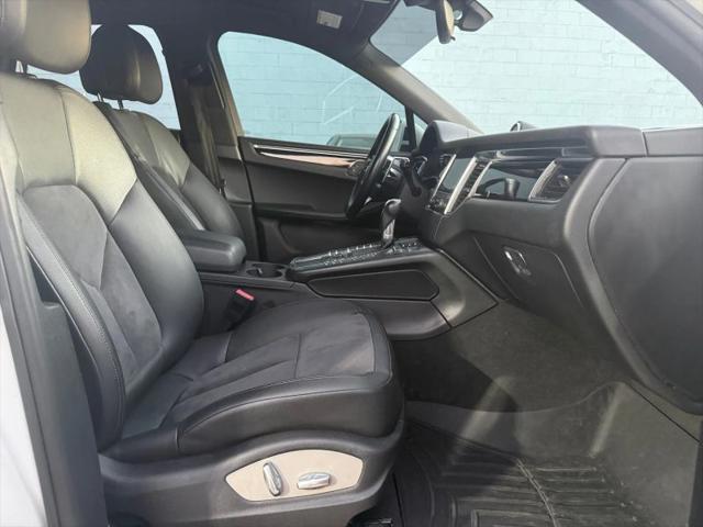 2018 Porsche Macan Base