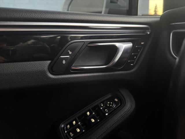 2018 Porsche Macan Base