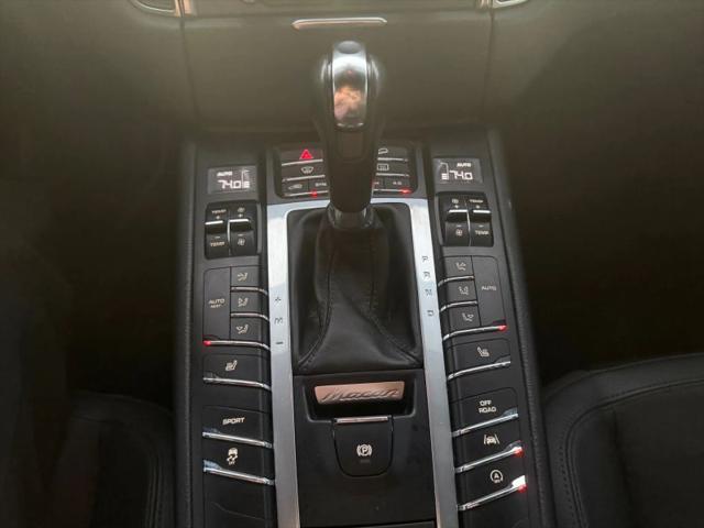 2018 Porsche Macan Base