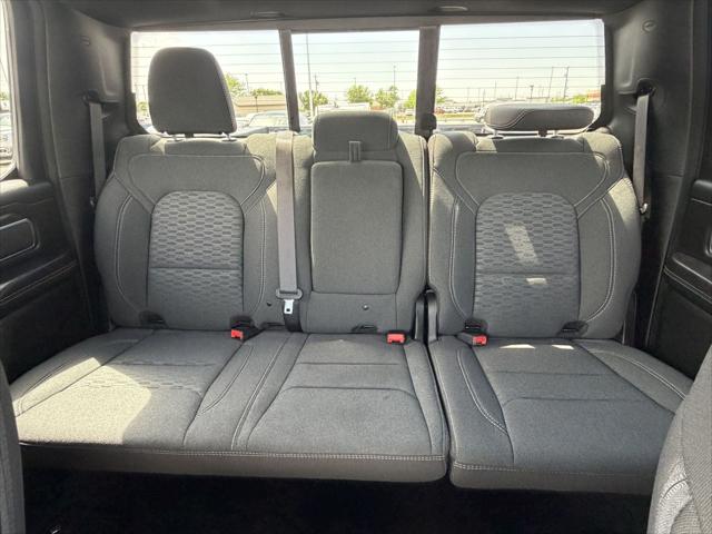 2025 Ram 1500 Big Horn Crew Cab 4x4 5'7" Box